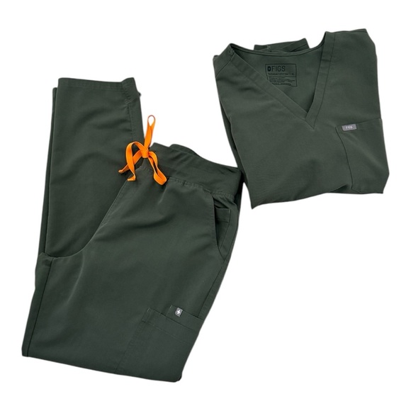 Figs Other - FIGS Moss Green Scrub Set Size XL/T Medical Professional Scrubs